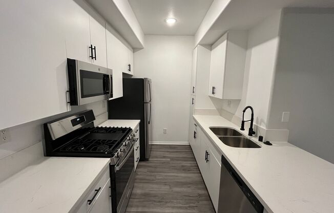2 beds, 2 baths, 1,082 sqft, $3,198, Unit 107