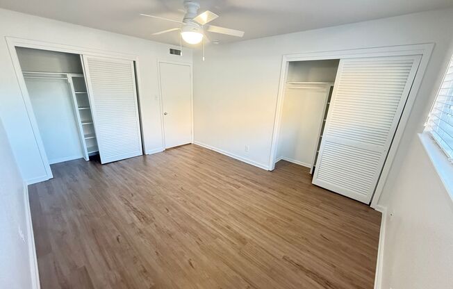 2 beds, 1 bath, 954 sqft, $1,705, Unit RRO-104