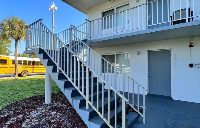 1200 S Broadway Lantana, FL 33462