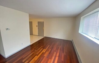 2 beds, 1 bath, 950 sqft, $2,900, Unit 2