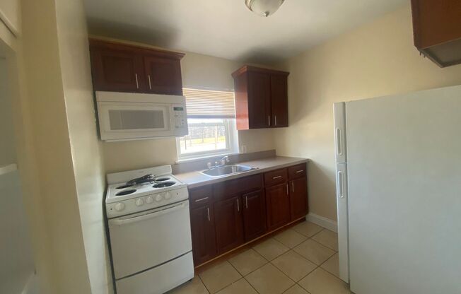 1 bed, 1 bath, $995, Unit 2753B