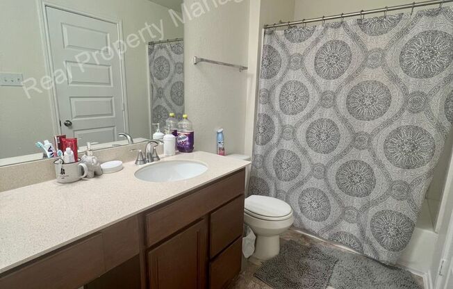 1 bed, 1 bath, $1,000, Unit Front Bedroom & Shared Bathroom (Upstairs)