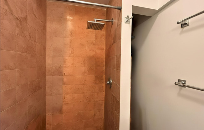 2 beds, 2 baths, $2,285, Unit A2