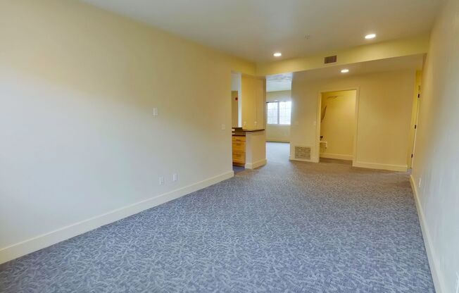 2 beds, 2 baths, 1,386 sqft, $1,675, Unit #19