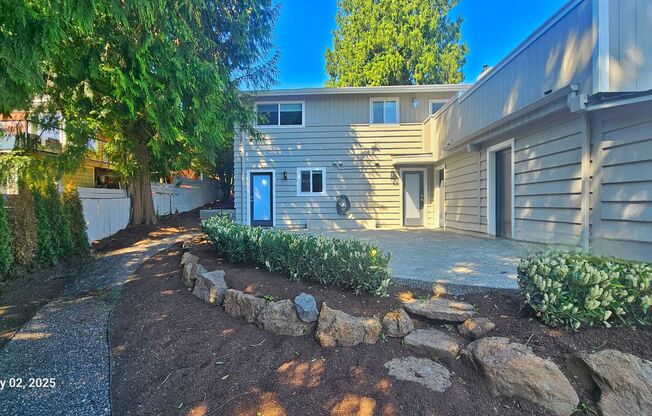 Modern 1 Bed, 1 Bath in Prime Roosevelt Location