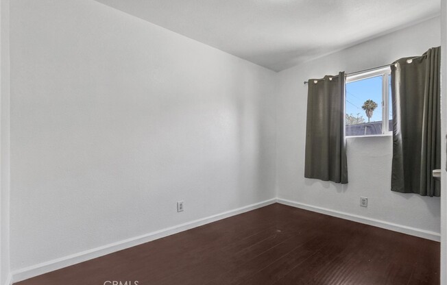 1401 E 118 ST