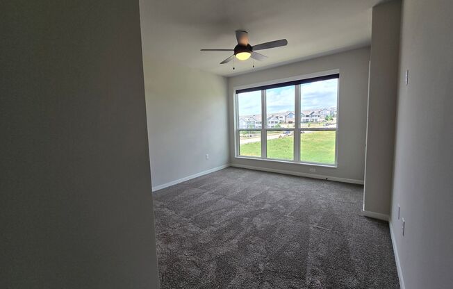 1 bed, 1 bath, 800 sqft, $1,750, Unit 8421-119