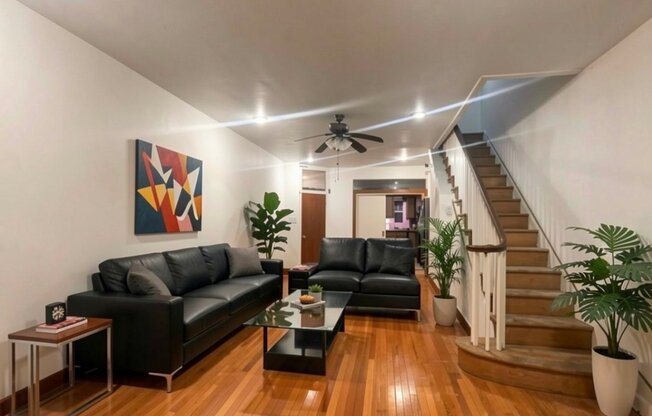1137 W PORTER ST