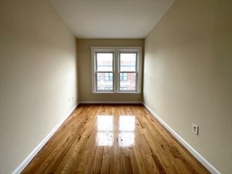 4 WASHINGTON AVE