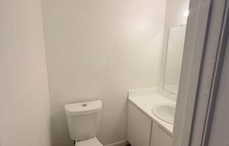 3 beds, 2 baths, $1,200, Unit # 2707