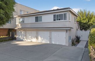 2325 E 2nd Street/2322-2328 E Broadway