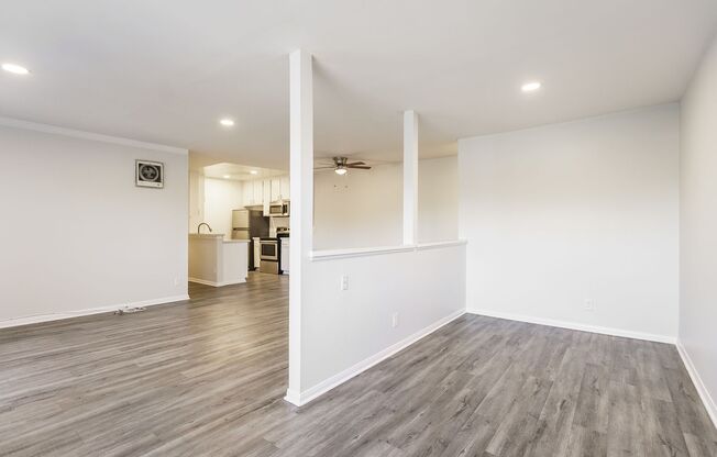 1 bed, 1 bath, 695 sqft, $1,848, Unit 215