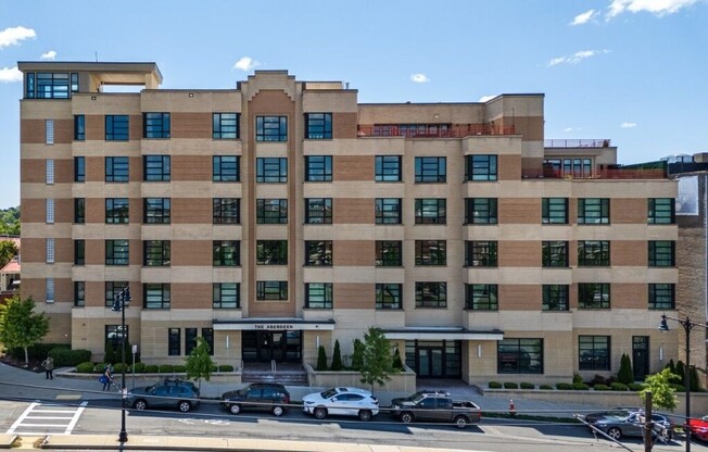 1 bed, 1 bath, 683 sqft, $2,900, Unit 402