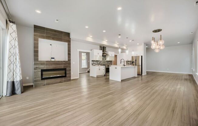 Beautiful 4bed/2.5bath Home in Desirable West Seattle Location!