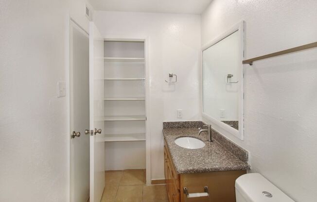 2 beds, 1.5 baths, 1,254 sqft, $1,400