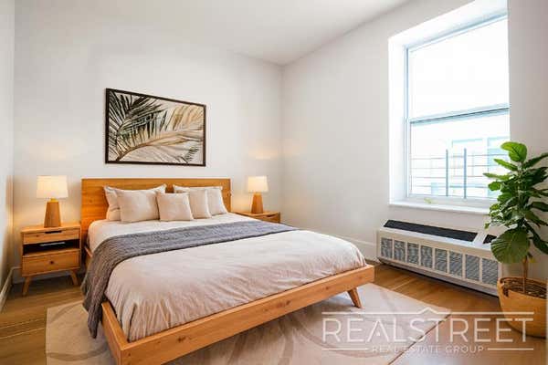 1 bed, 1 bath, $2,800, Unit 620