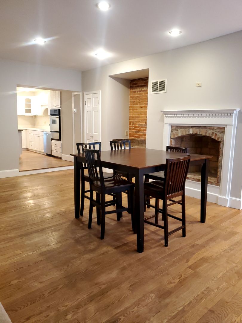 Beautifully renovated 2BR.2.5BA extra wide townhome
