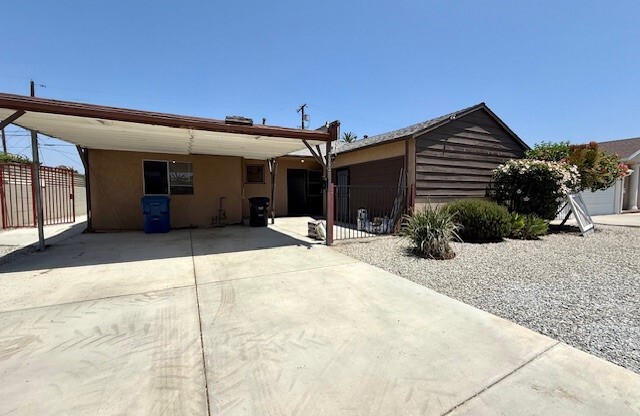 7062 CALVIN AVE