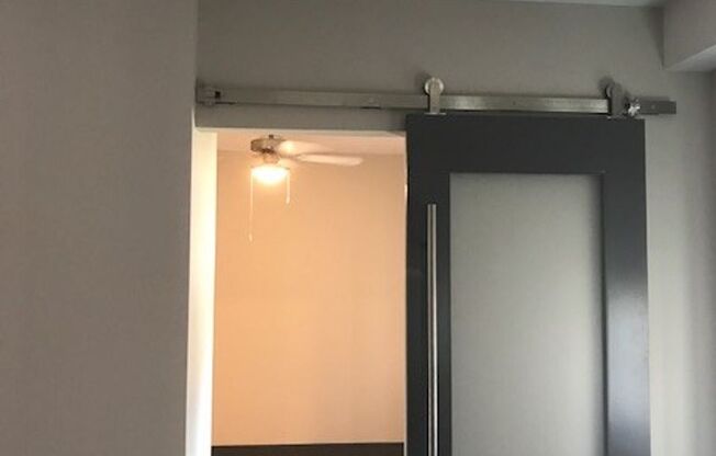 2 beds, 2 baths, 1,356 sqft, $2,712, Unit 511