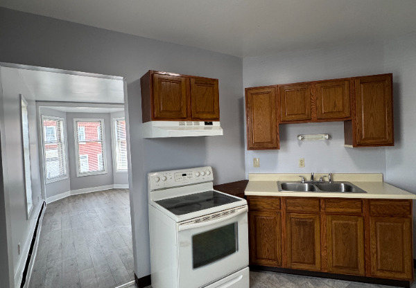34 N EARL ST