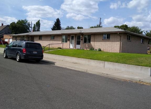 627 E FAIRVIEW