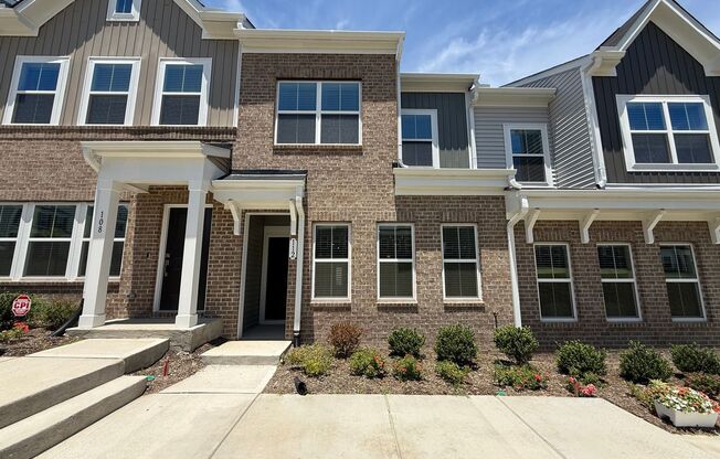 **OFFERING REFUNDABLE APPLICATION FEES** New Construction 3BD, 2.5BA Garner Townhome with a 1-Car Garage in an HOA Community with Premier Amenities Near White Oak Crossing