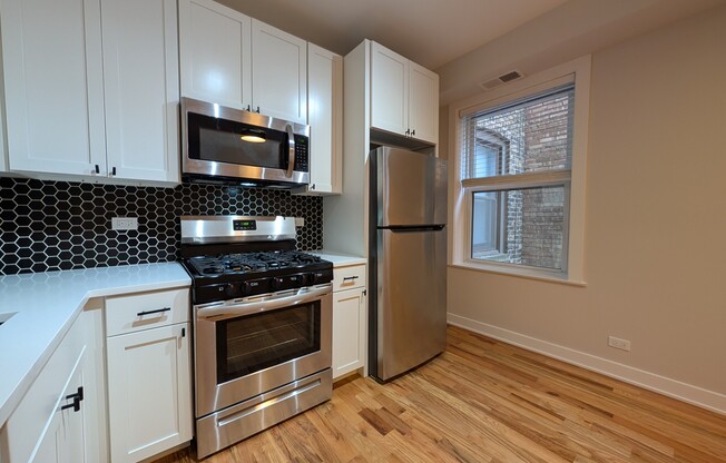 656 W WRIGHTWOOD 215