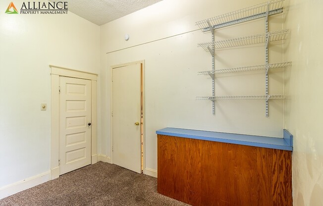 3 beds, 1 bath, 1,198 sqft, $1,100, Unit 621