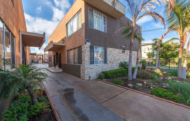 1 bed, 1 bath, 614 sqft, $1,595, Unit 14