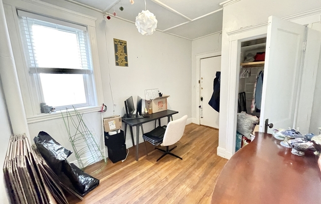1 bed, 1 bath, 650 sqft, $2,950, Unit 25