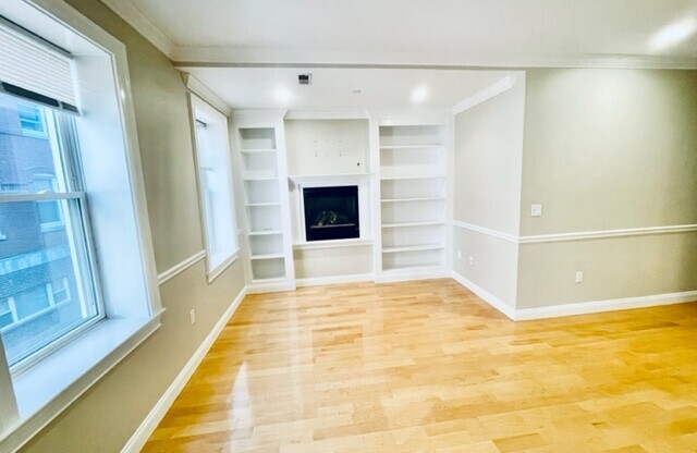 33 N BENNET ST