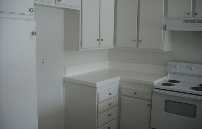Whalers Village Townhome - 3+den, 1770 sf