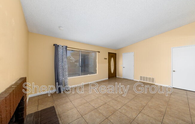 4262 NOYER LN