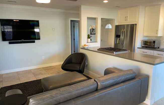 Poway: 4bd/2ba+ Attchd Gar - Single Level