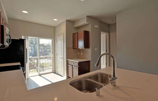 Luxury 3 Bedroom Townhome - Avail Now!