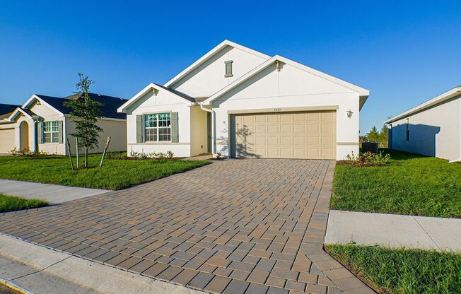 New Construction 4 beds 2 baths with lake view in Fort Myers