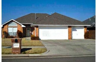 3 bed, 2 bath with a 3 car garage home in SW OKC and Moore schools!