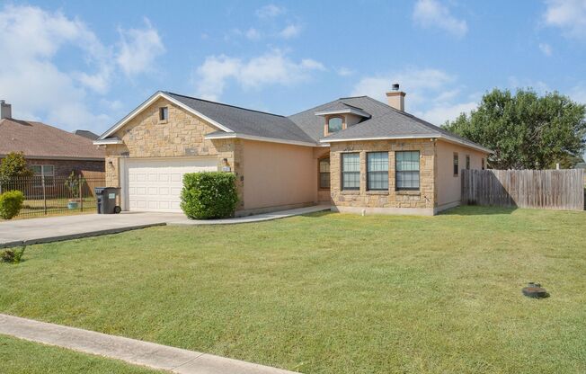 Beautiful custom home ready for asap move in; located in Selma, Texas.