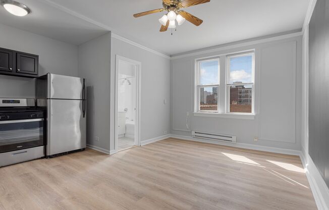 Studio, 1 bath, 280 sqft, $1,450, Unit 510