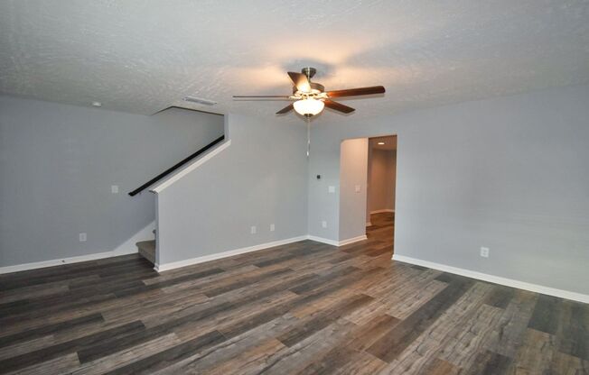 Lovely 2BR/2.5BA townhome by MTSU