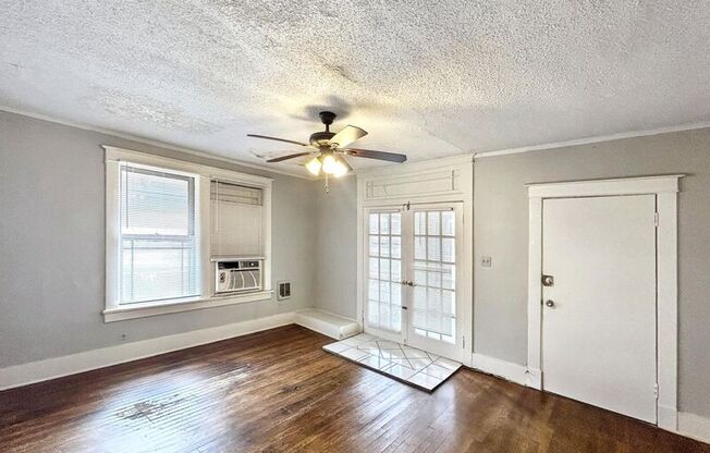 180 CLARK PL