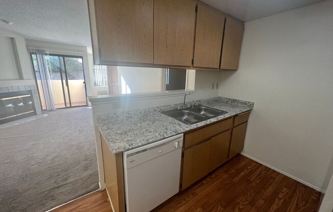 1 bed, 1 bath, 660 sqft, $1,800, Unit 34