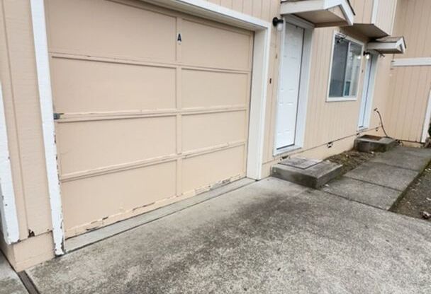 5018-3t - 851 NE A Street #A-D