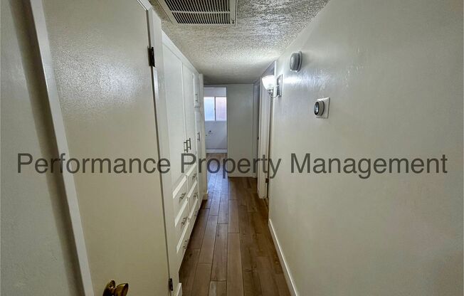 Cozy 3 Bed/2 Bath Home in SW Bakersfield w/ RBP & Security Deposit Alternative Option
