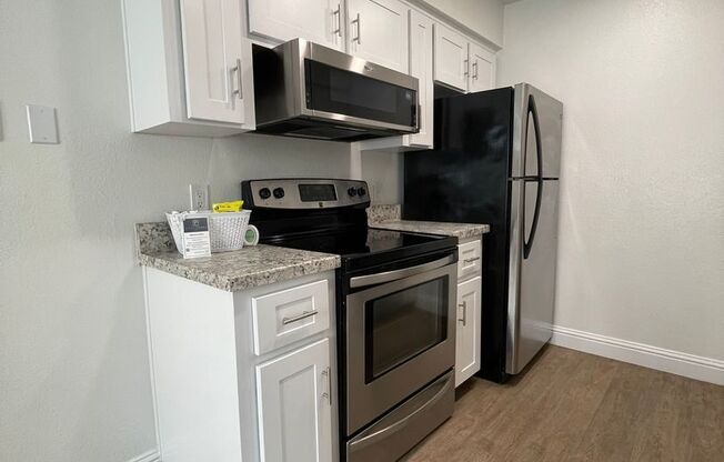 1 bed, 1 bath, 665 sqft, $1,470, Unit 1858-105