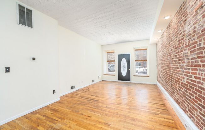 1202 S. Clinton St./3 Bed, 2.5 Bath Townhouse in Canton