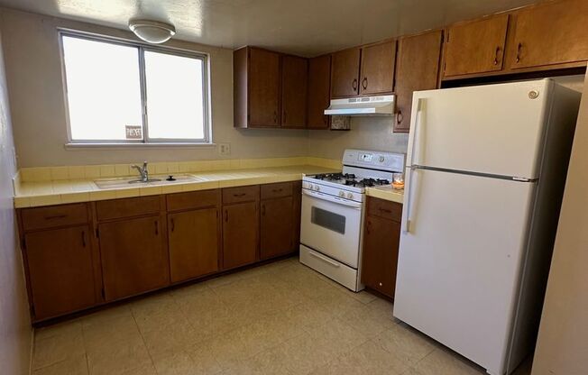 Cute 2 bedroom, 1 bath in the heart of Watsonville. 55 and over community ONLY