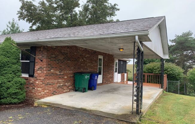 3 Bedroom, 2 Bath House