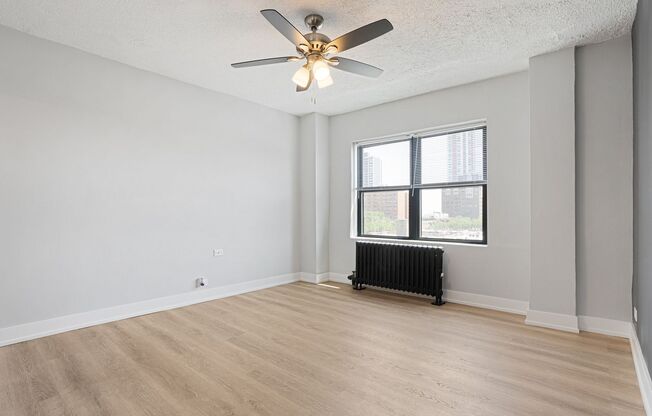 2 beds, 1 bath, 430 sqft, $2,150, Unit 7E