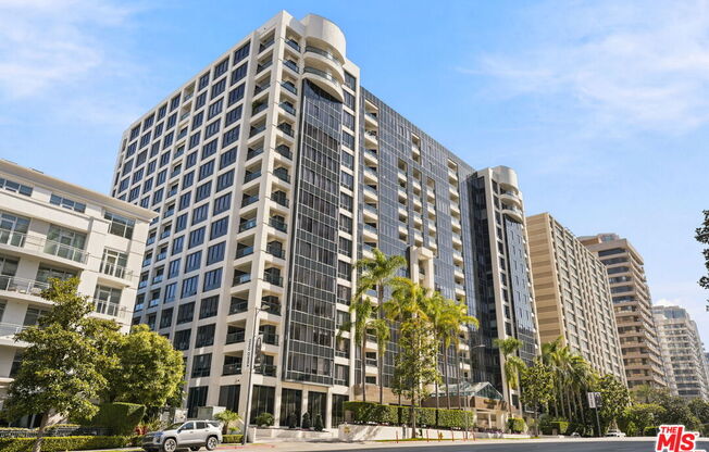 2 beds, 3 baths, 2,018 sqft, $10,499, Unit 1104